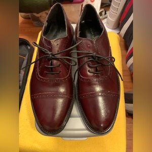 Stanley Blacker Men’s Burgundy Leather Cap-Toe Oxford Dress Shoes